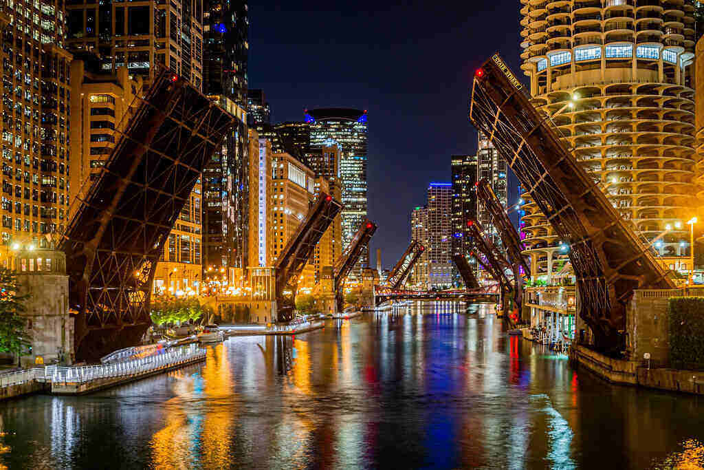 Hire Chicago